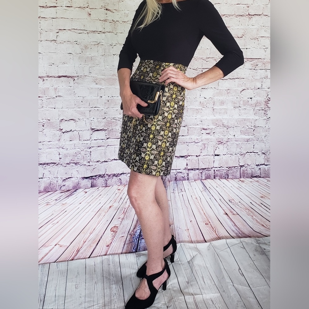 NWT Adrianna Papell Black and Gold cocktail dress Size 6